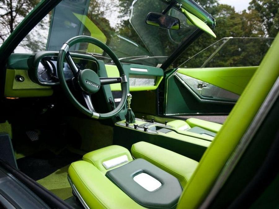 Интерьер BMW 2800 Spicup 1969 года  (фото 30 из 31)